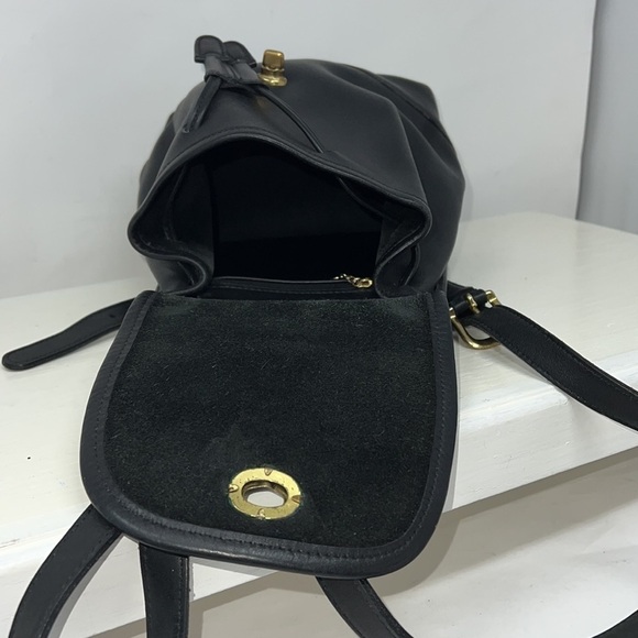 Coach Vintage Legacy 9960 Black Leather Brass Hardware Top Handle Flap Backpack